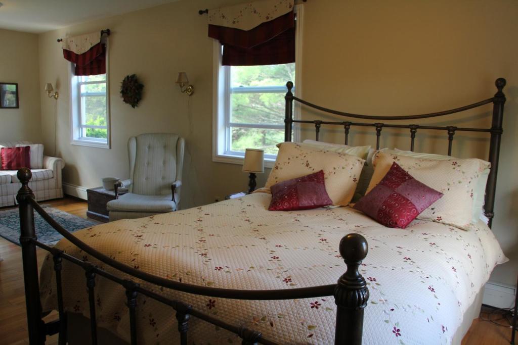 Tulips And Thistle B&B Truro Quarto foto